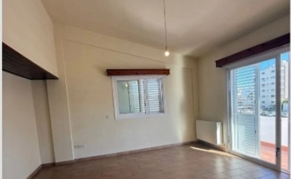 Screenshot_4-10-2025_124533_www.bazaraki.com (Copy)