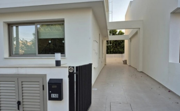 Screenshot_13-10-2025_213250_www.bazaraki.com (Copy)