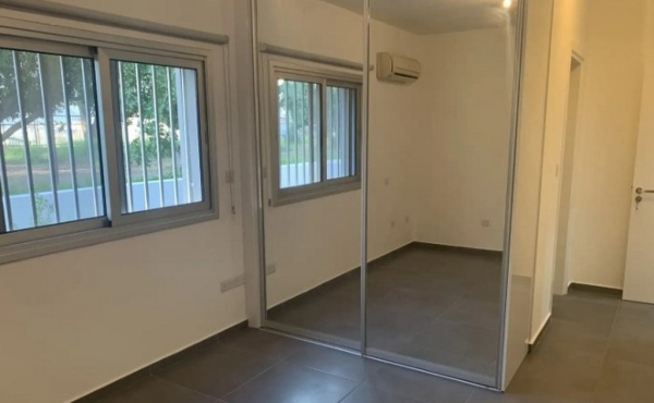 Screenshot_18-11-2025_81057_www.bazaraki.com (Copy)