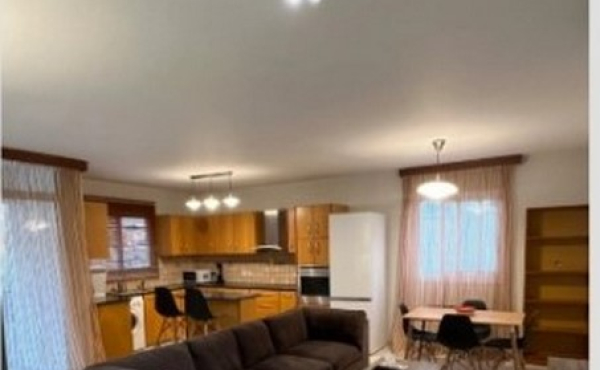 Screenshot_4-12-2025_10150_www.bazaraki.com (Copy)