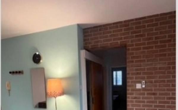 Screenshot_4-12-2025_101544_www.bazaraki.com (Copy)