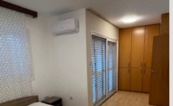 Screenshot_4-12-2025_101734_www.bazaraki.com (Copy)