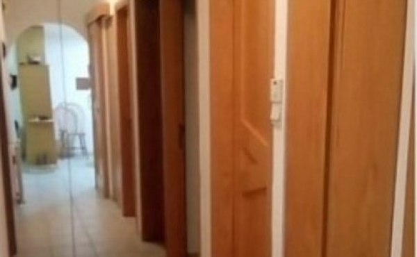 Screenshot_4-12-2025_102334_www.bazaraki.com (Copy)