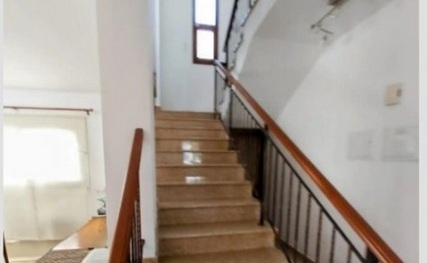 Screenshot_27-1-2026_1312_www.bazaraki.com (Copy)