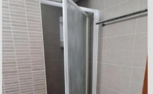 Screenshot_10-2-2026_81752_www.bazaraki.com (Copy)