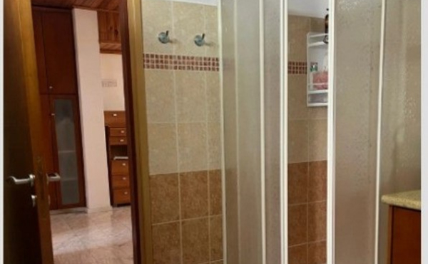 Screenshot_10-2-2026_75245_www.bazaraki.com (Copy)