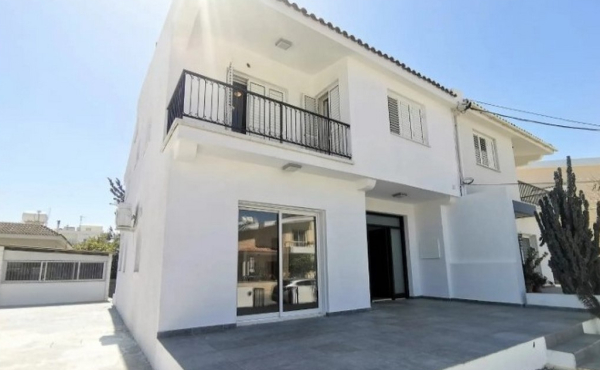 Screenshot_5-3-2026_11010_www.bazaraki.com (Copy)