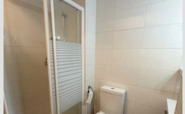 Screenshot_15-4-2026_213454_www.bazaraki.com (Copy)