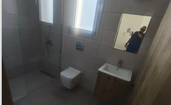 Screenshot_15-4-2026_214921_www.bazaraki.com (Copy)